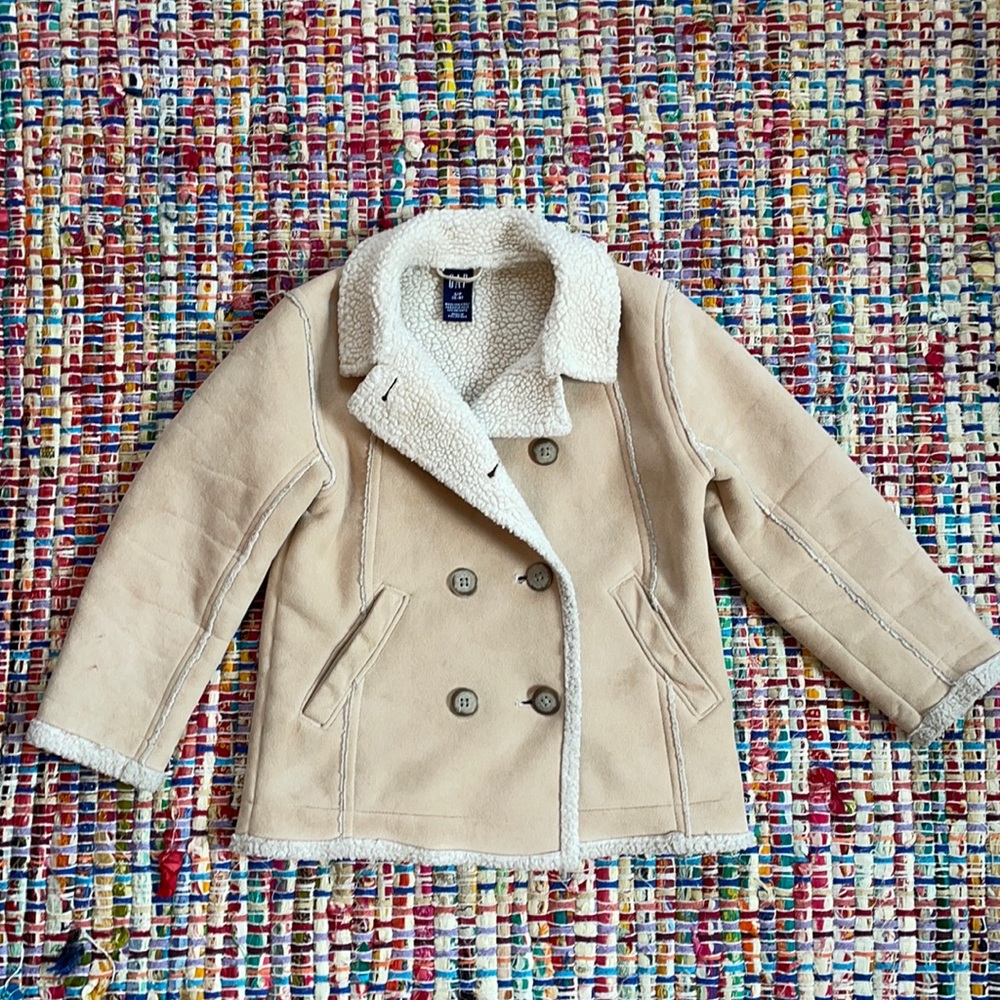 Gap coat, size 5-6